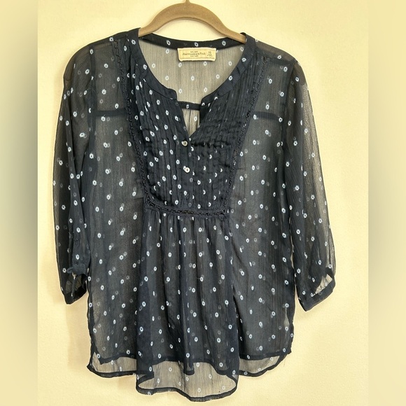Abercrombie & Fitch Sheer Blue 3/4 Top XS - Picture 6 of 6